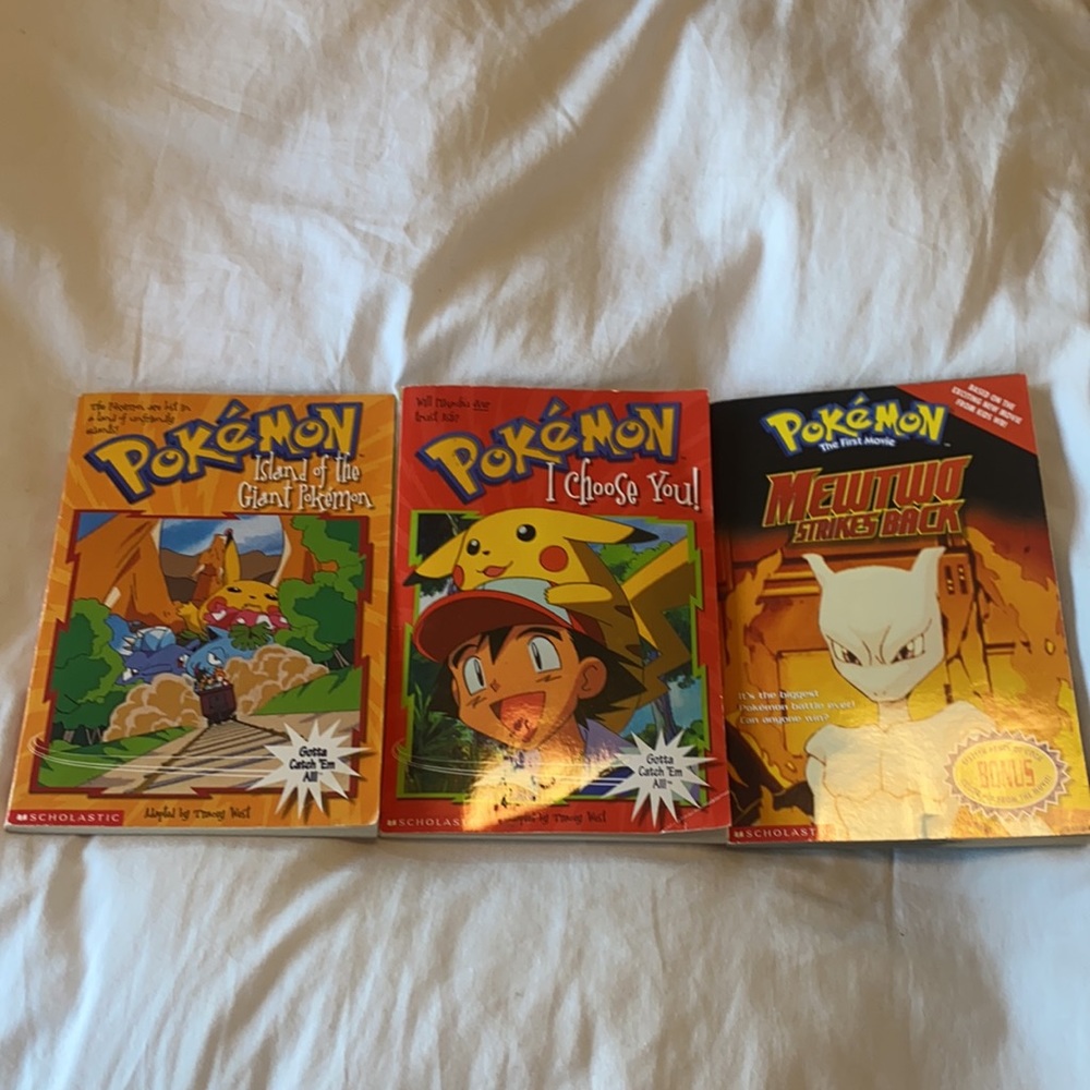 Pokémon Novel Books - Picture 2 of 11